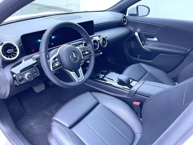 Mercedes-Benz A-Class — Фото автомобиля 5