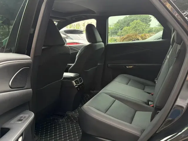 Lexus RX — Фото автомобиля 5