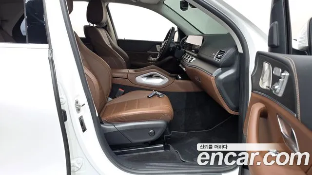 Mercedes-Benz GLE-Class — Фото автомобиля 16