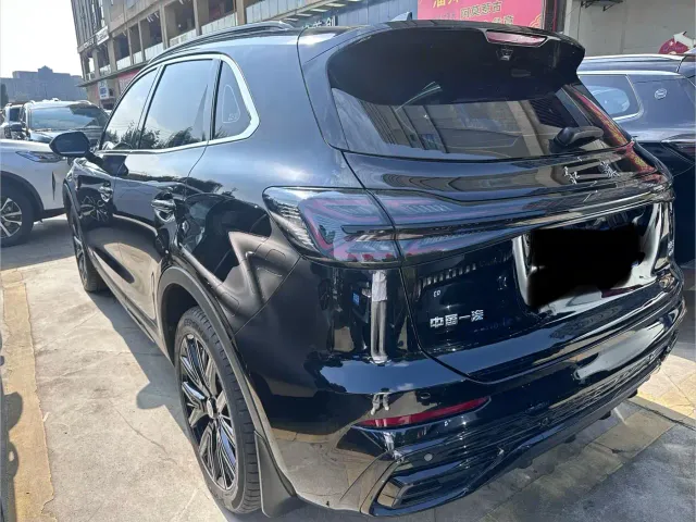 Hongqi HS5 — Фото автомобиля 11