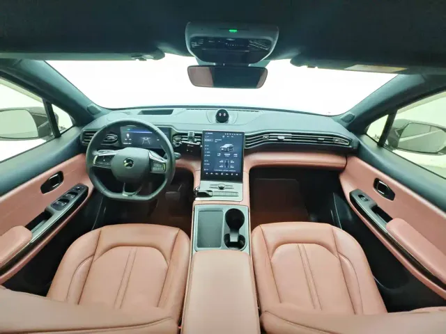 Nio EC6 — Фото автомобиля 11