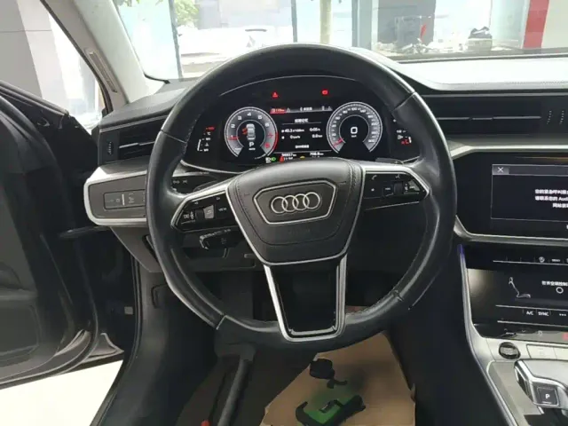 Audi A6L — Фото автомобиля 10