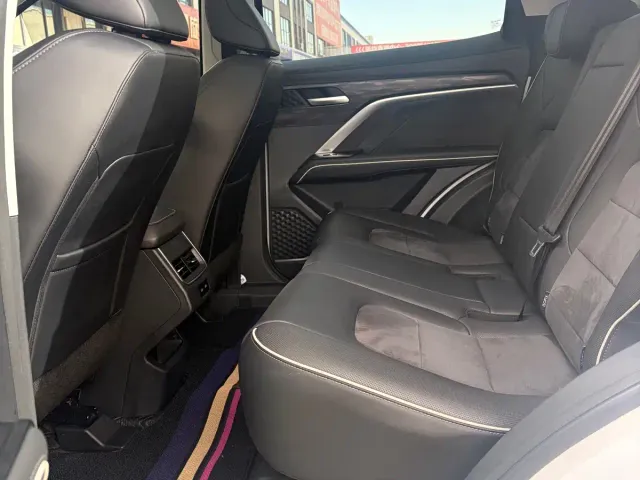 Haval H6 — Фото автомобиля 9