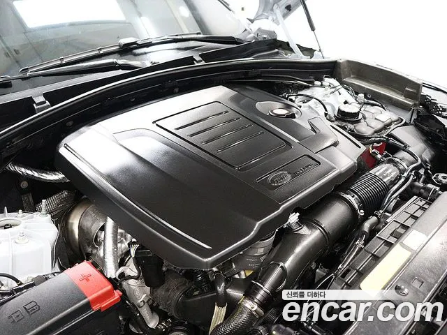 Land Rover Range Rover Velar Range Rover Velar 2.0 P250 Dynamic SE — Фото автомобиля 19
