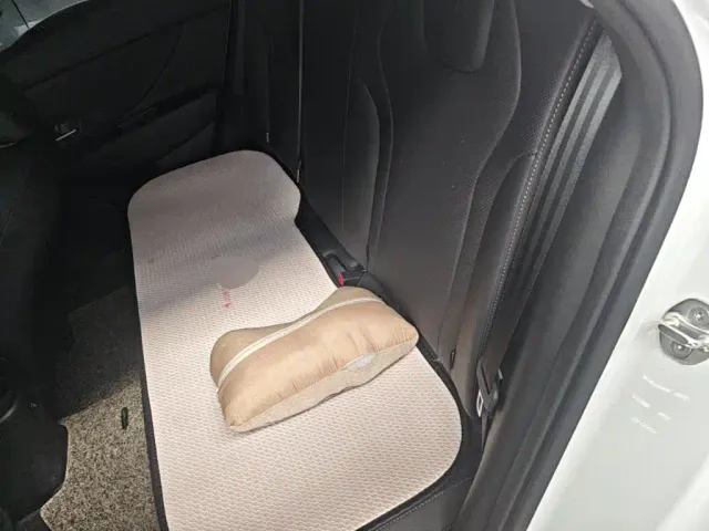 Hyundai Elantra — Фото автомобиля 16