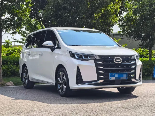 GAC Trumpchi M6 — Фото автомобиля 3