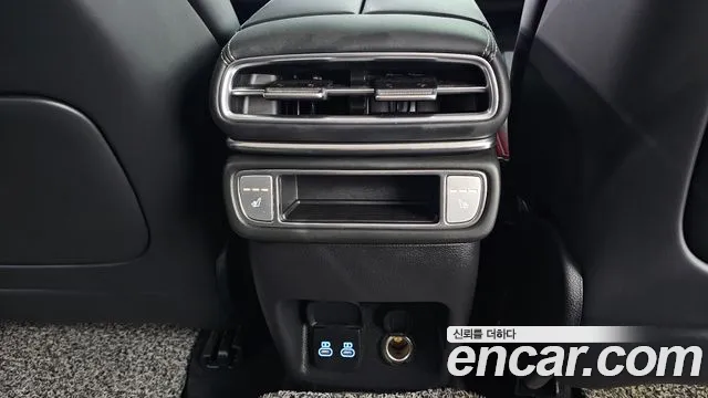 Genesis GV80 — Фото автомобиля 24