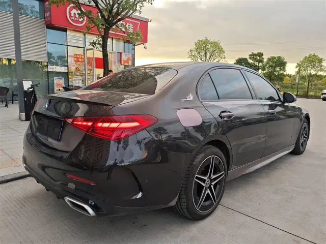 Mercedes-Benz C-Class — Фото автомобиля 2