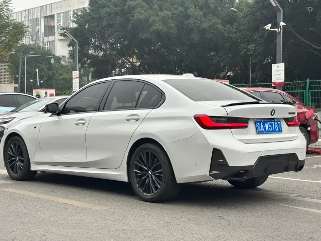 BMW 3 Series — Фото автомобиля 3