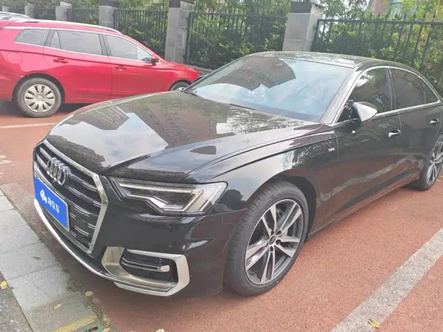 Фотография автомобиля — Audi A6L
