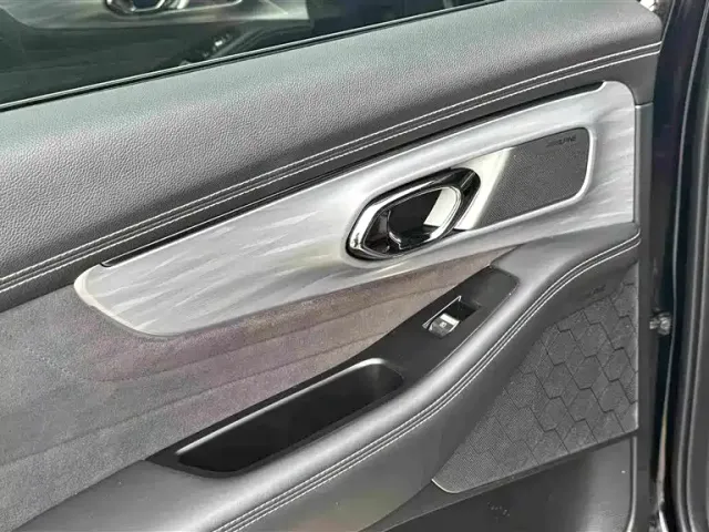 GAC Trumpchi GS8 — Фото автомобиля 12