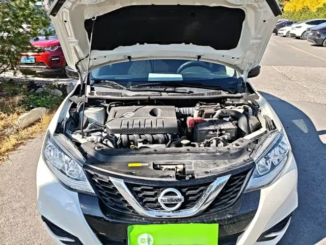 Nissan Tiida — Фото автомобиля 19