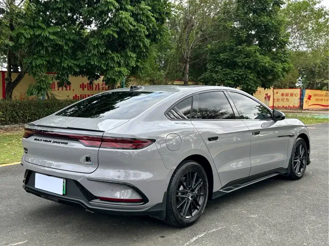 BYD Han — Фото автомобиля 9