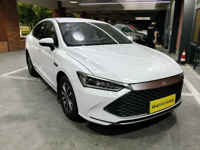 BYD Qin PLUS — Фото автомобиля 6