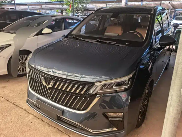 Фотография автомобиля — Wuling Jiachen