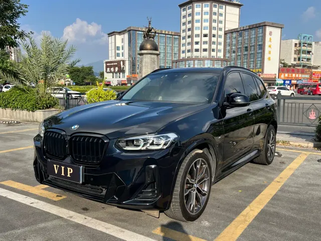 Фотография автомобиля — BMW X3