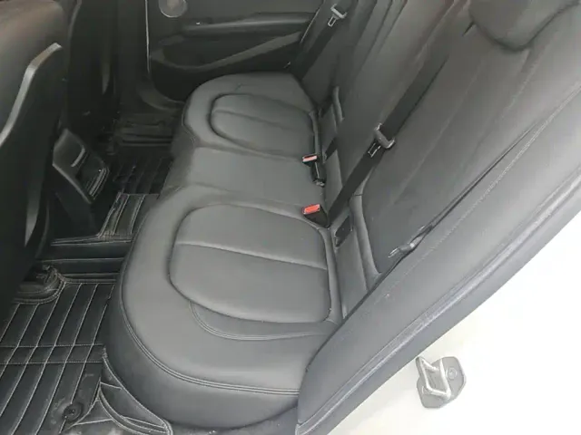 BMW 1 Series — Фото автомобиля 16