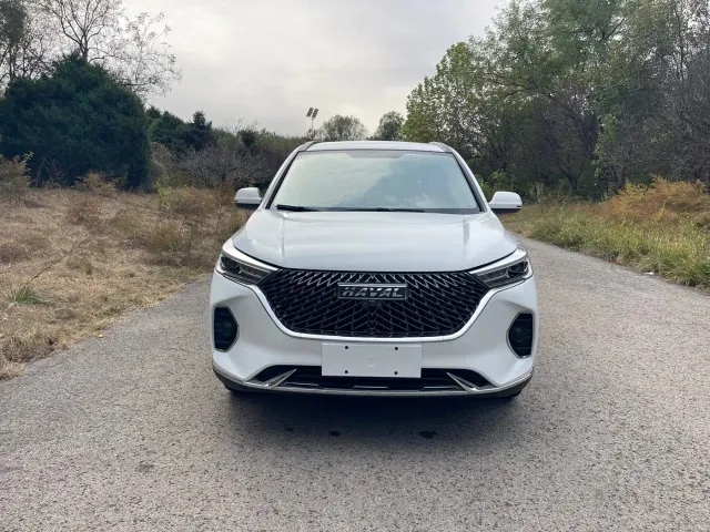 Haval M6 — Фото автомобиля 2