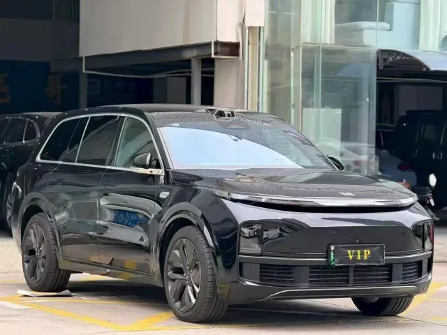 Li Auto L9 — Фото автомобиля 3