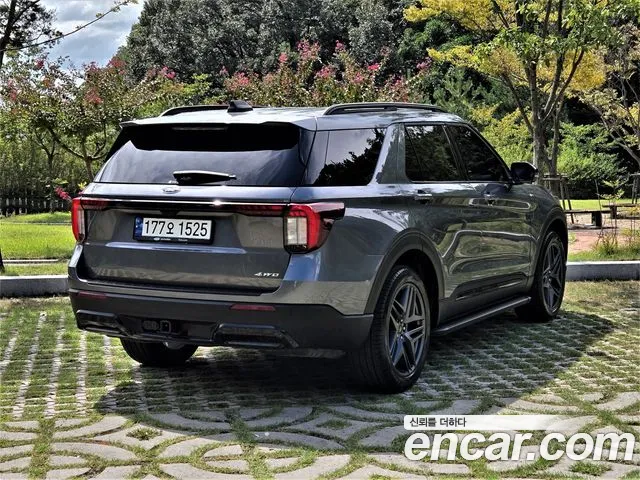 Ford Explorer Generation 6 — Фото автомобиля 2