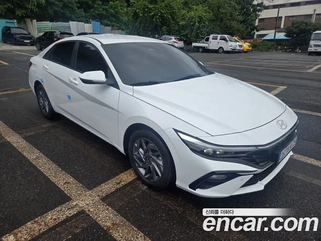 Фотография автомобиля — Hyundai AVANTE