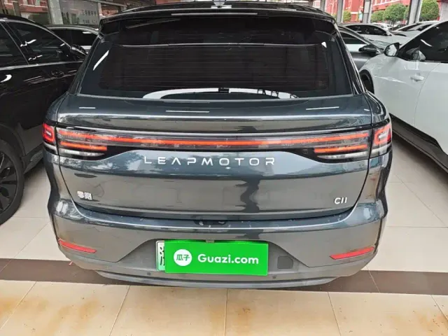 Leapmotor C11 — Фото автомобиля 3