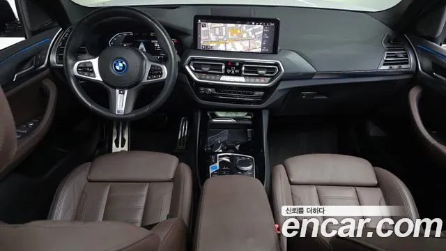BMW iX3 G08 (2020–2024) — Фото автомобиля 10