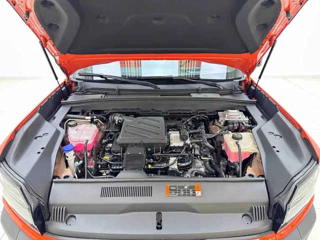 Ford Mustang NEV — Фото автомобиля 7