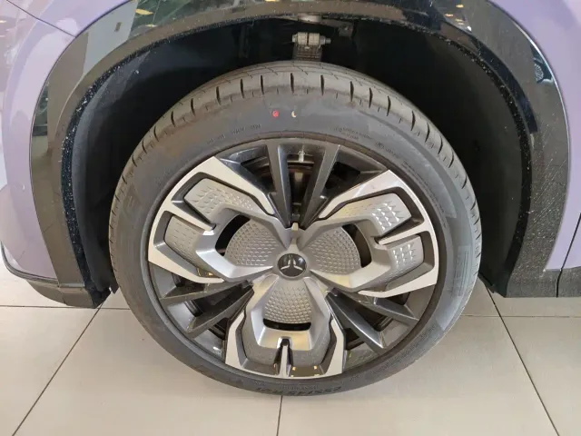 Hongqi Tian Gong 08 — Фото автомобиля 24