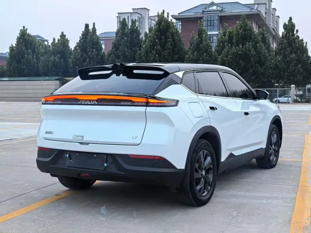 Dongfeng Fengshen L7 — Фото автомобиля 9