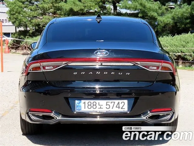 Hyundai Grandeur (New) Hybrid — Фото автомобиля 4