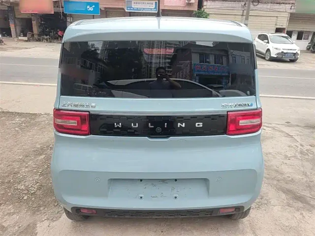 Wuling Hongguang Mini EV — Фото автомобиля 5