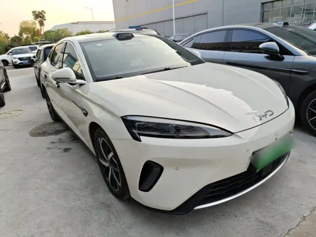 BYD Seal 07 DM-i — Фото автомобиля 3