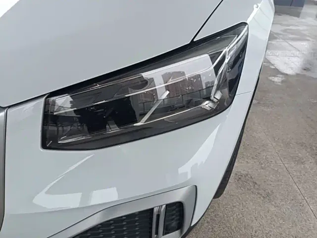 Audi Q2L — Фото автомобиля 23