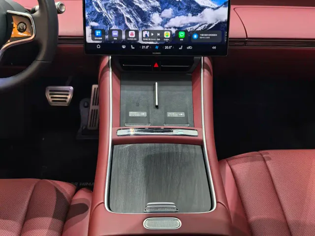 Luxeed S7 — Фото автомобиля 12