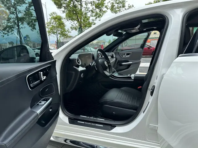 Mercedes-Benz C-Class — Фото автомобиля 7