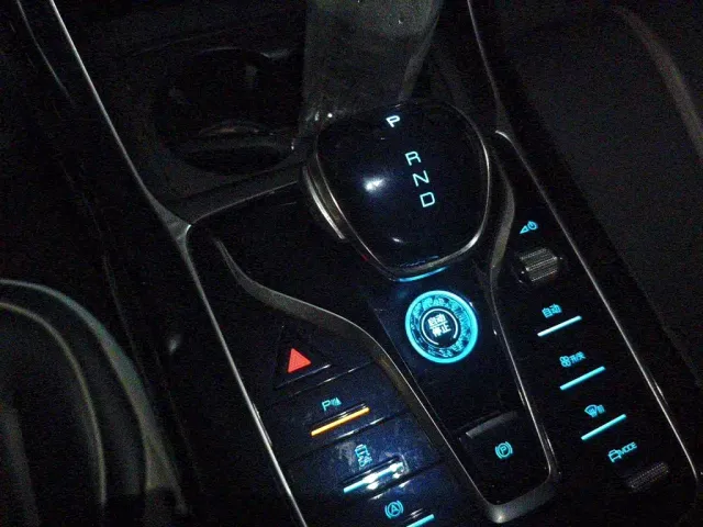 BYD Qin PLUS — Фото автомобиля 15