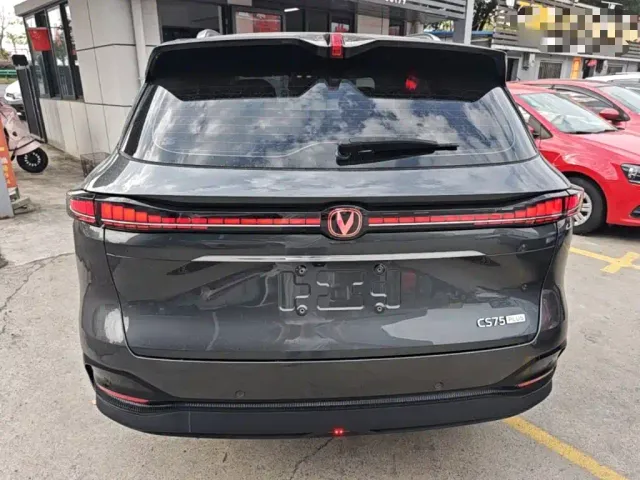 Changan CS75 Plus — Фото автомобиля 5