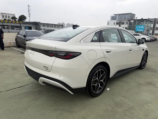 BYD Seal 06 — Фото автомобиля 5