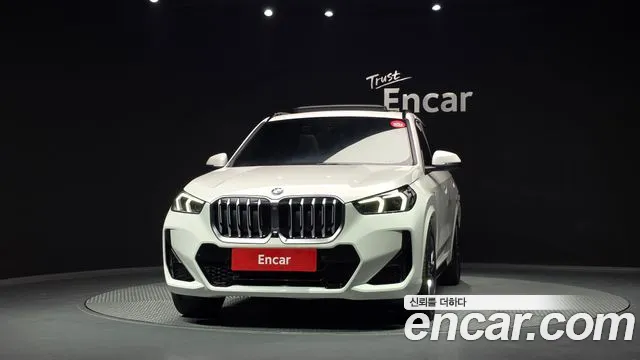 BMW X1 U11 — Фото автомобиля 3