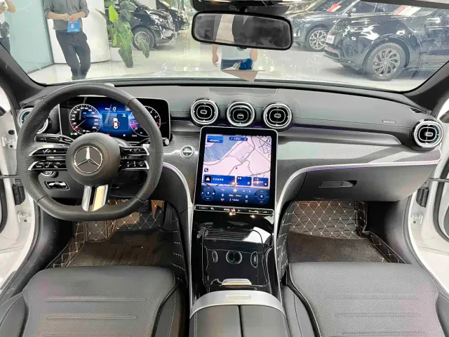 Mercedes-Benz C-Class — Фото автомобиля 4