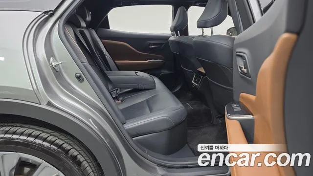 Toyota Crown — Фото автомобиля 12