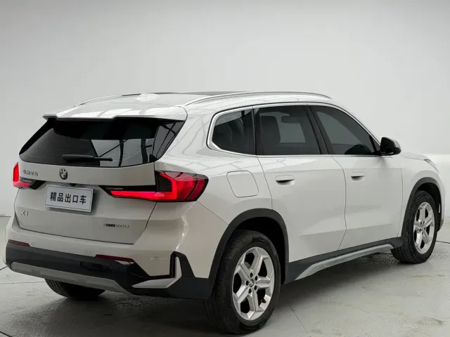 BMW X1 — Фото автомобиля 4