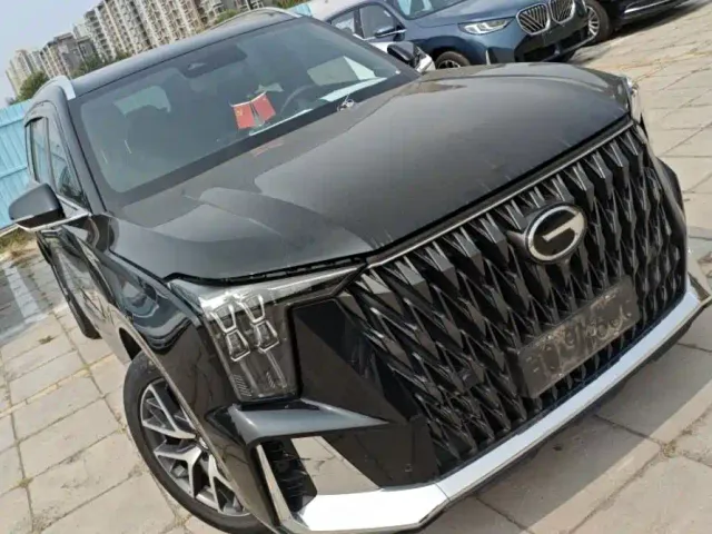 GAC Trumpchi GS8 — Фото автомобиля 8