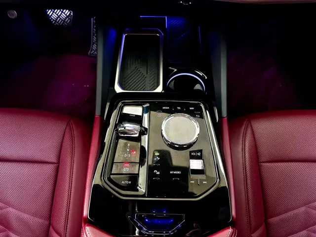 BMW 5 Series — Фото автомобиля 13