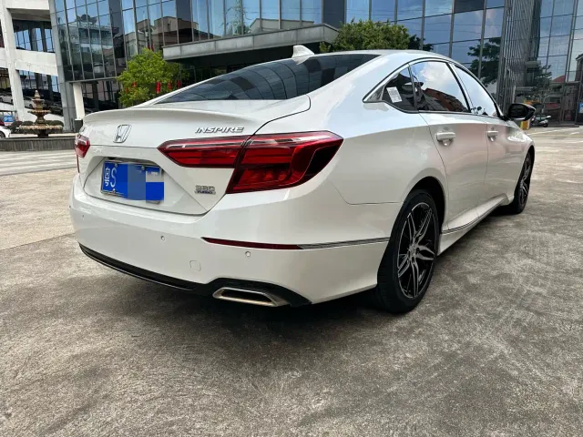 Honda Inspire — Фото автомобиля 3