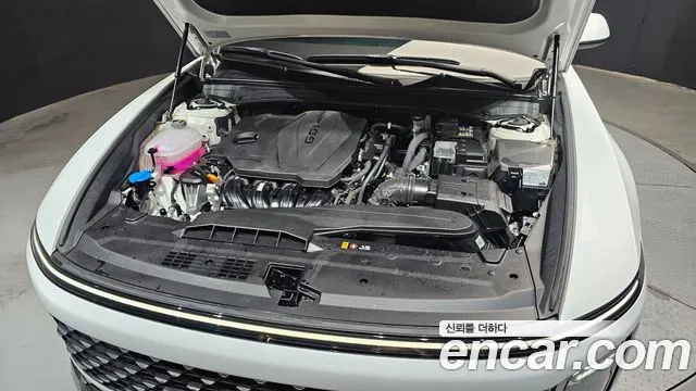 Hyundai Grandeur Grandeur (GN7) 2.5 Бензин 2WD — Фото автомобиля 6