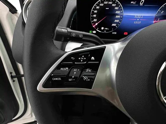 Mercedes-Benz GLB-Class — Фото автомобиля 24