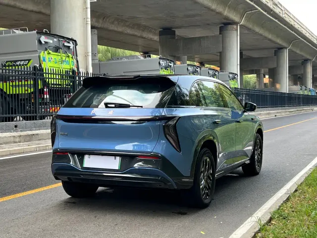 Hongqi Tian Gong 08 — Фото автомобиля 5