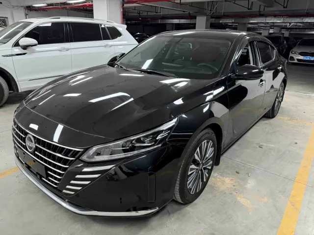 Фотография автомобиля — Nissan Teana